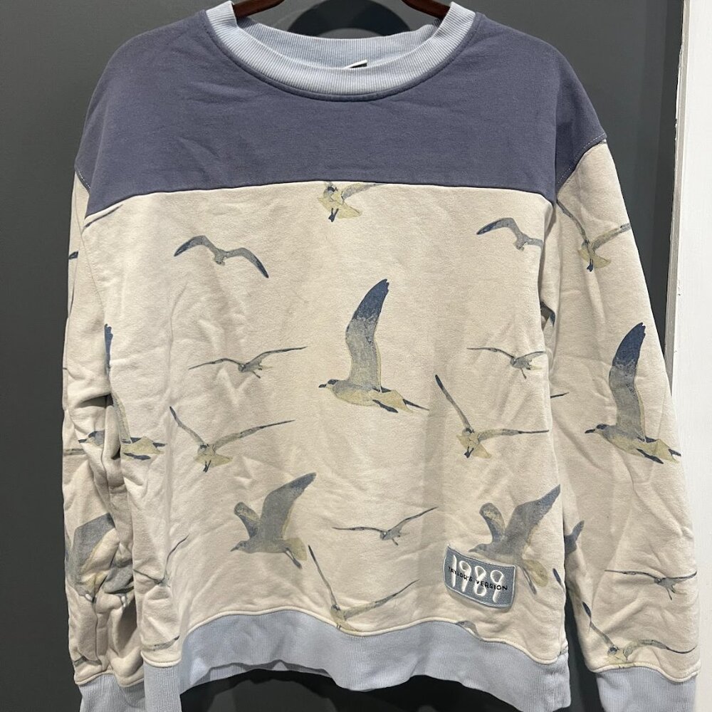 Taylor Swift 1989 Taylor’s Version Seagull Sweatshirt | Blue & Cream Crewneck